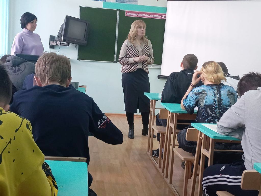 Психолог вуза встретилась со студентами Пугачевского филиала Фото 2