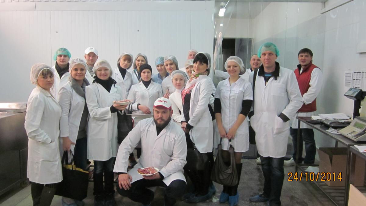 Открытое практическое занятие на мясоперерабатывающем предприятии ООО «МирАрт», для студентов V курса специальности «Технология мяса и мясных продуктов» Фото 7 Открытое практическое занятие на мясоперерабатывающем предприятии ООО «МирАрт», для студентов V курса специальности «Технология мяса и мясных продуктов» Фото 7