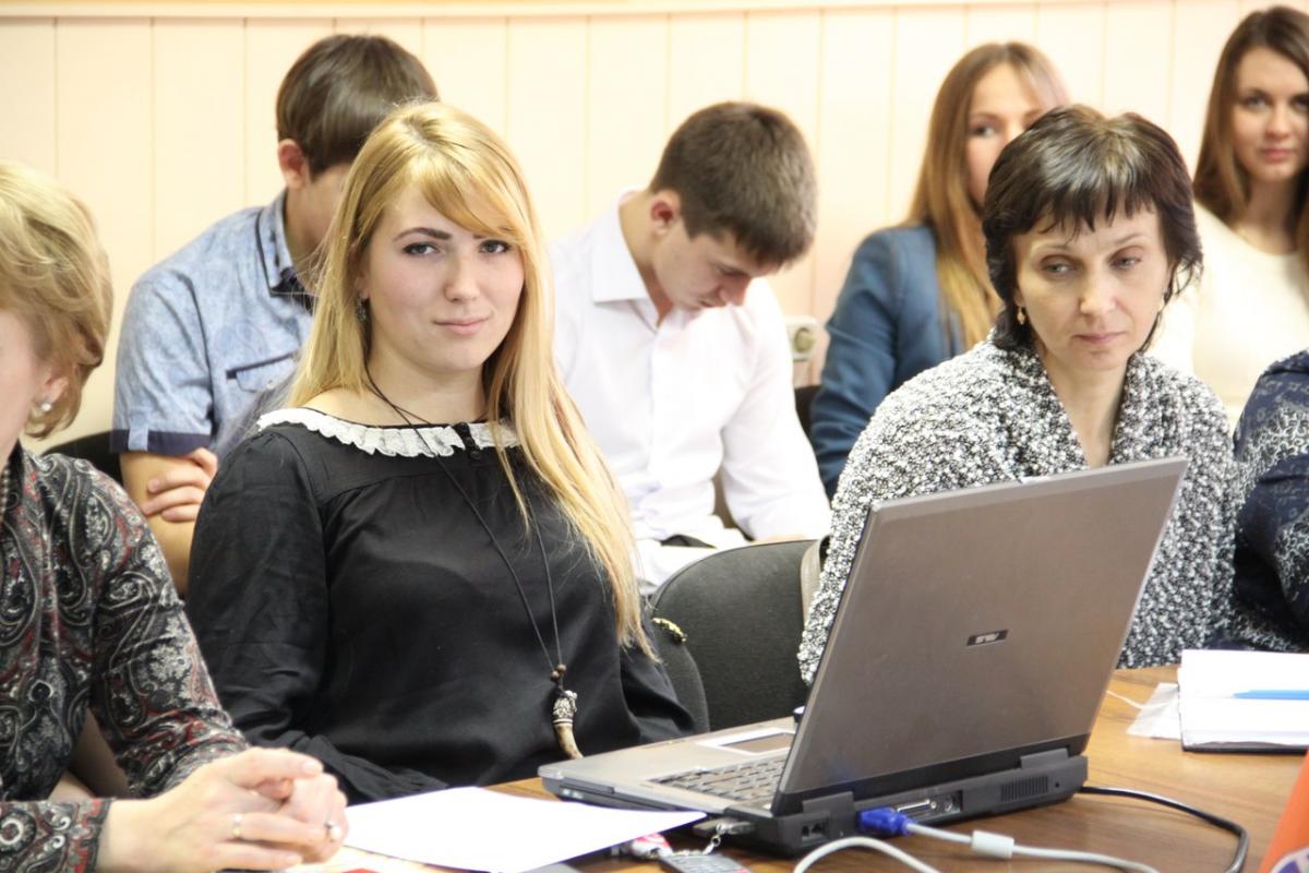 Круглый стол на тему "Развитие иппотерапии в Саратовской области как альтернативного метода социальной адаптации инвалидов" Фото 9 Круглый стол на тему "Развитие иппотерапии в Саратовской области как альтернативного метода социальной адаптации инвалидов" Фото 9
