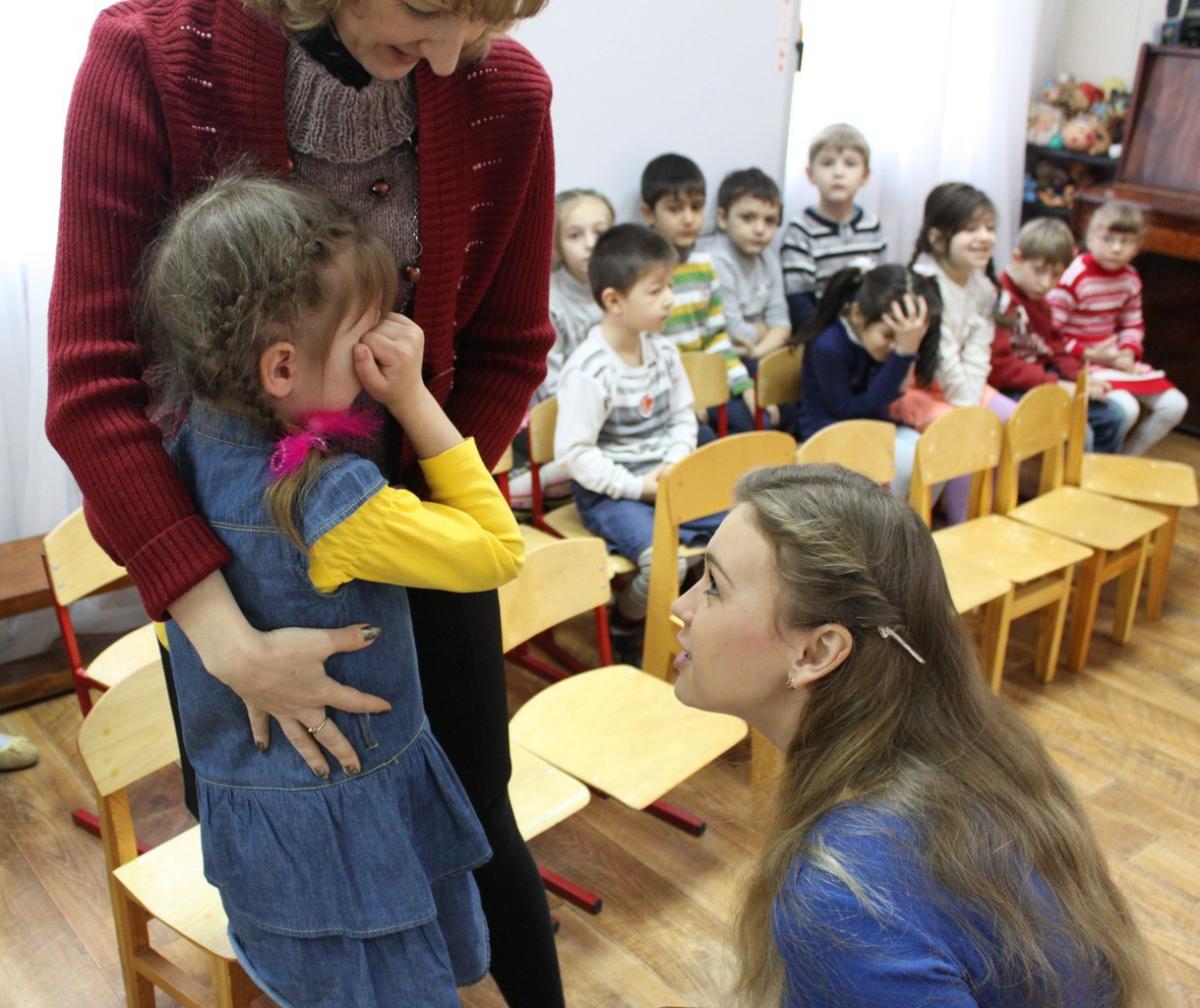 Студенты посетили детский сад для детей с ограниченными возможностями Фото 5