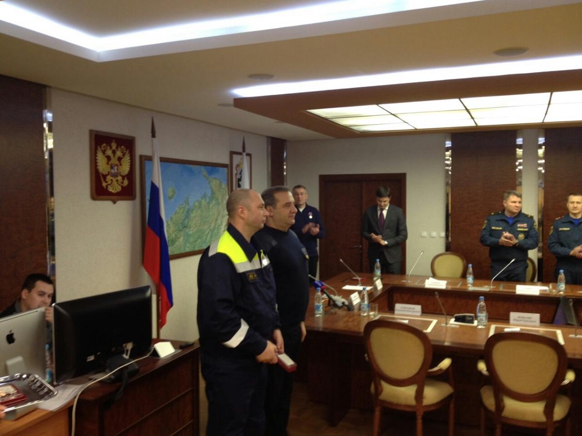 Студент-спасатель специальности "Пожарная безопасность" получил награду из рук министра Фото 3
