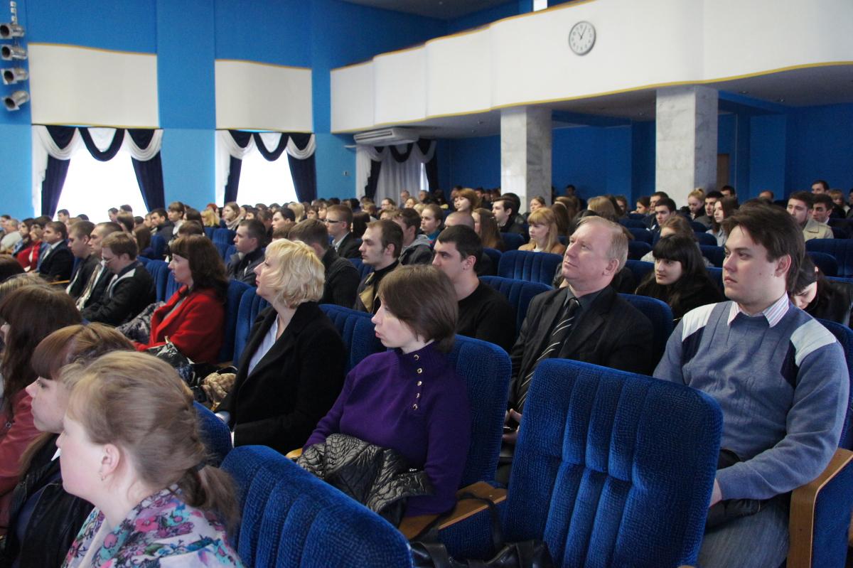 Пленарное заседание Фестиваля студенческой науки