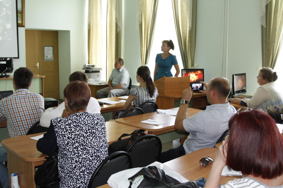 Международная научно-практическая конференция инноваций отрасли садоводства на основании совершенного сортимента и технологий выращивания садовых насаждений Фото 4