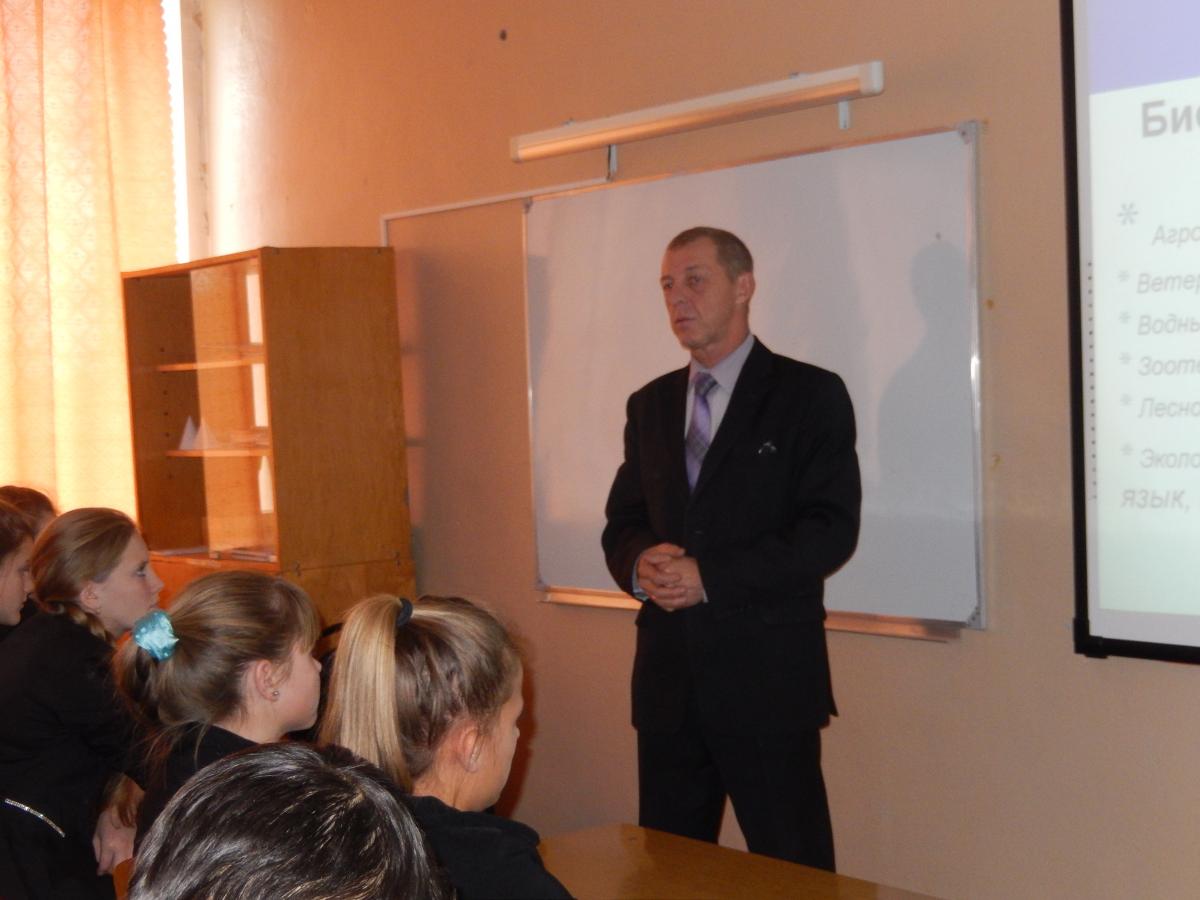 Встреча с выпускниками школ Лопатинского района Пензенской области Фото 1