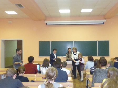 Участие школьников и студентов во Всероссийских юношеских Вавиловских чтениях 2015 в г. Москве Фото 10