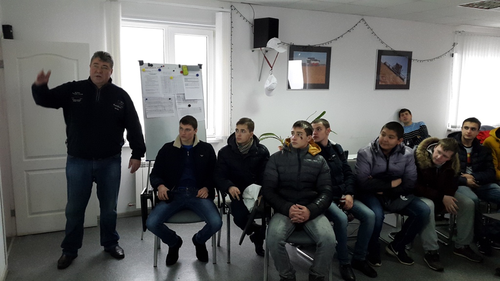 Введение в специальность на производственной площадке ЗАО «Агросоюз-Маркет» регионального дилера компании «Ростсельмаш» Фото 7 Введение в специальность на производственной площадке ЗАО «Агросоюз-Маркет» регионального дилера компании «Ростсельмаш» Фото 7