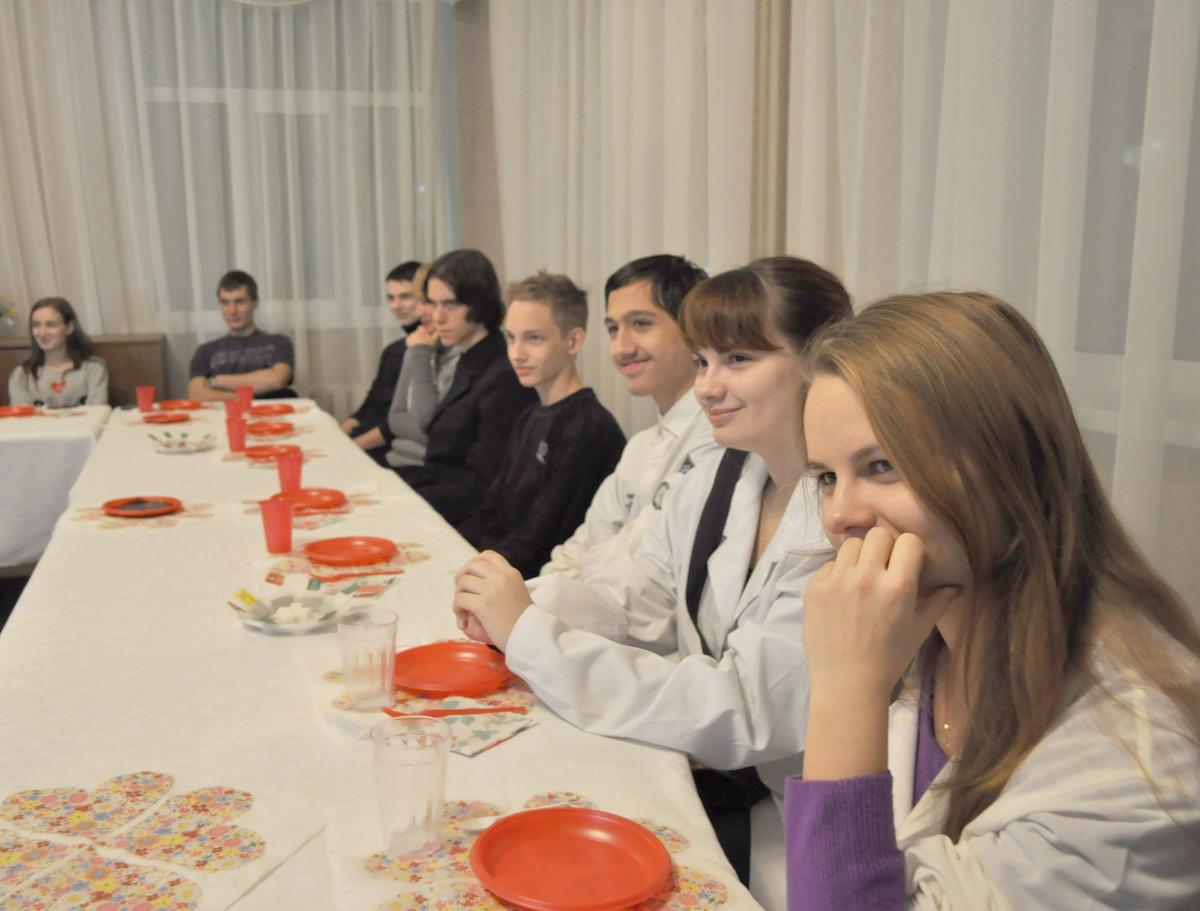 Студенты и преподаватели СГАУ имени Вавилова встречают учащихся подшефных школ "Словами о хлебе" Фото 2
