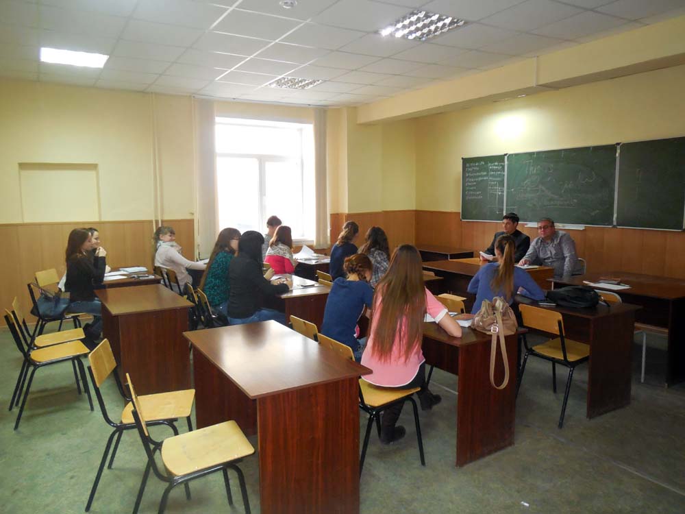 Заседание студенческого научного кружка «Мир социально-гуманитарных наук» Фото 2