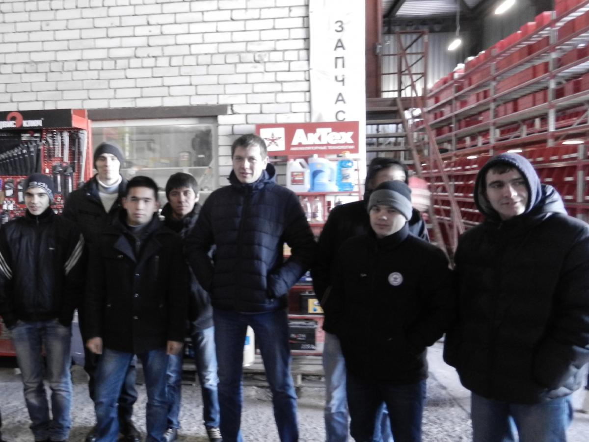 Увлекательная экскурсия для студентов 3 курса (группы Б-АИ-ТО-301) направления подготовки «Агроинженерия»на производственной площадке ЗАО «Агросоюз-Маркет» регионального дилера ОАО «КЗ «Ростсельмаш» Фото 3 Увлекательная экскурсия для студентов 3 курса (группы Б-АИ-ТО-301) направления подготовки «Агроинженерия»на производственной площадке ЗАО «Агросоюз-Маркет» регионального дилера ОАО «КЗ «Ростсельмаш» Фото 3