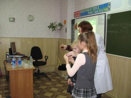 Работа научного кружка «Естествоиспытатели» с учащимися 2 – 3 классов МБОУ «СОШ с. Красный Яр» Энгельсского района Саратовской области Фото 6 Работа научного кружка «Естествоиспытатели» с учащимися 2 – 3 классов МБОУ «СОШ с. Красный Яр» Энгельсского района Саратовской области Фото 6
