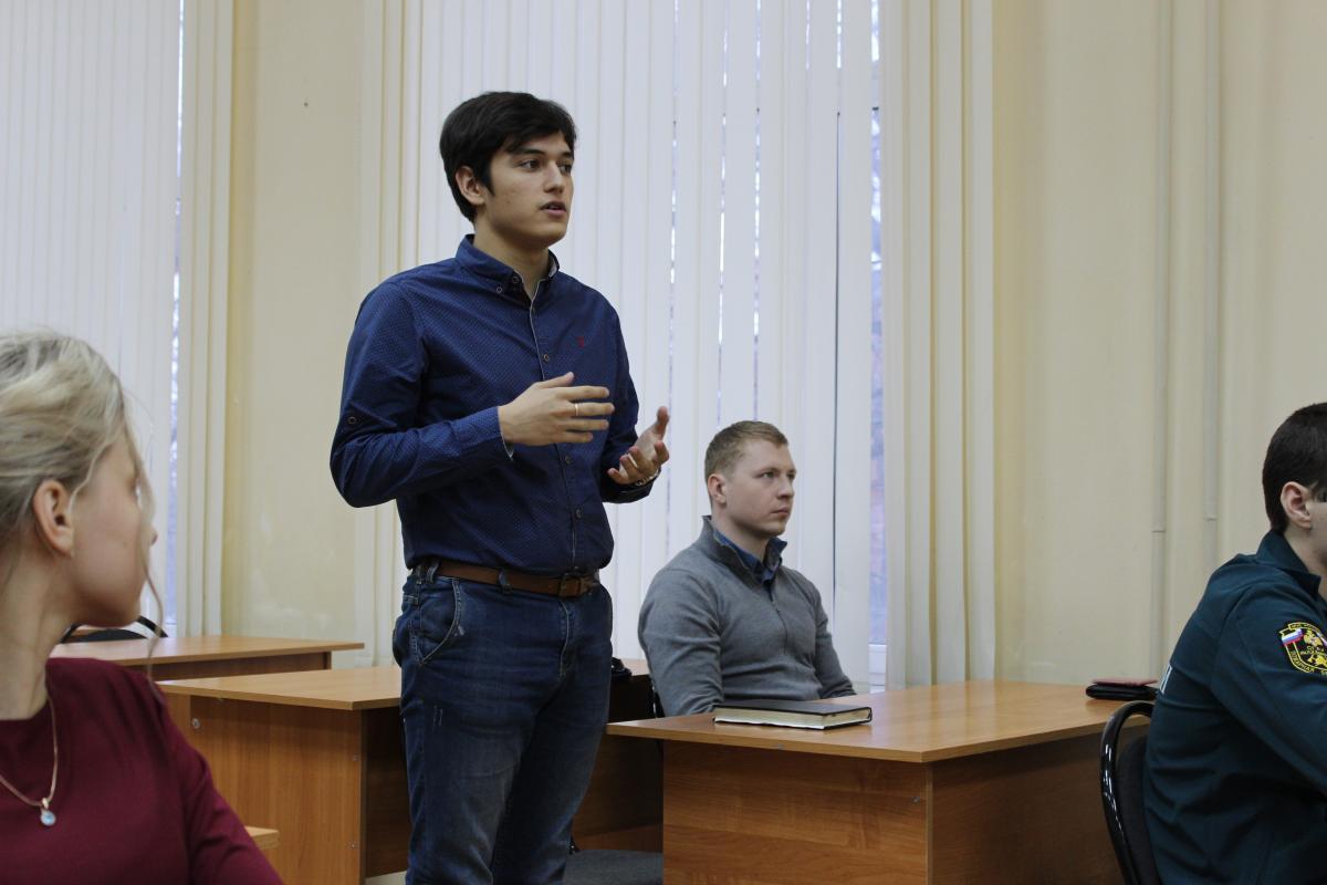 Студенты СГАУ встретились с  Яной Лантратовой Фото 2