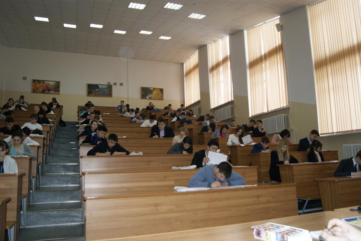 Итоги олимпиады по физике 2016 среди учащихся 9-11 классов города Саратова и области Фото 4