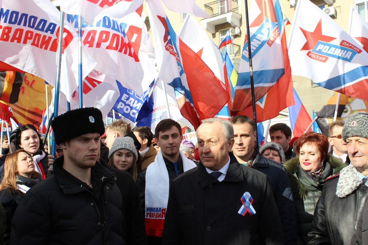 Референдум в севастополе 2014. Возвращение Крыма 2014. Присоединение Крыма. Присоединение Крыма к России 2014. Присоединение Крыма к России 2014 Севастополь.