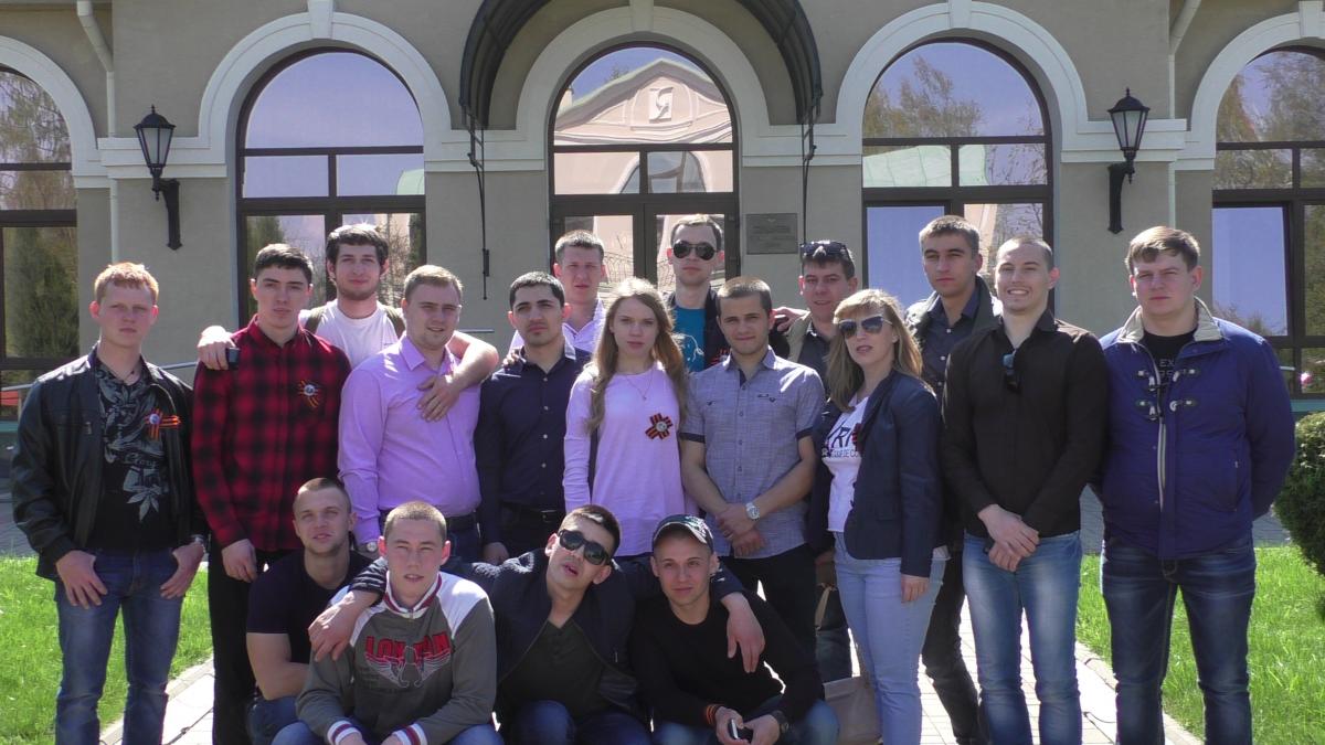 Праздник Победы студенты лучшей группы университета встретили в городе-герое Санкт-Петербург Фото 8 Праздник Победы студенты лучшей группы университета встретили в городе-герое Санкт-Петербург Фото 8