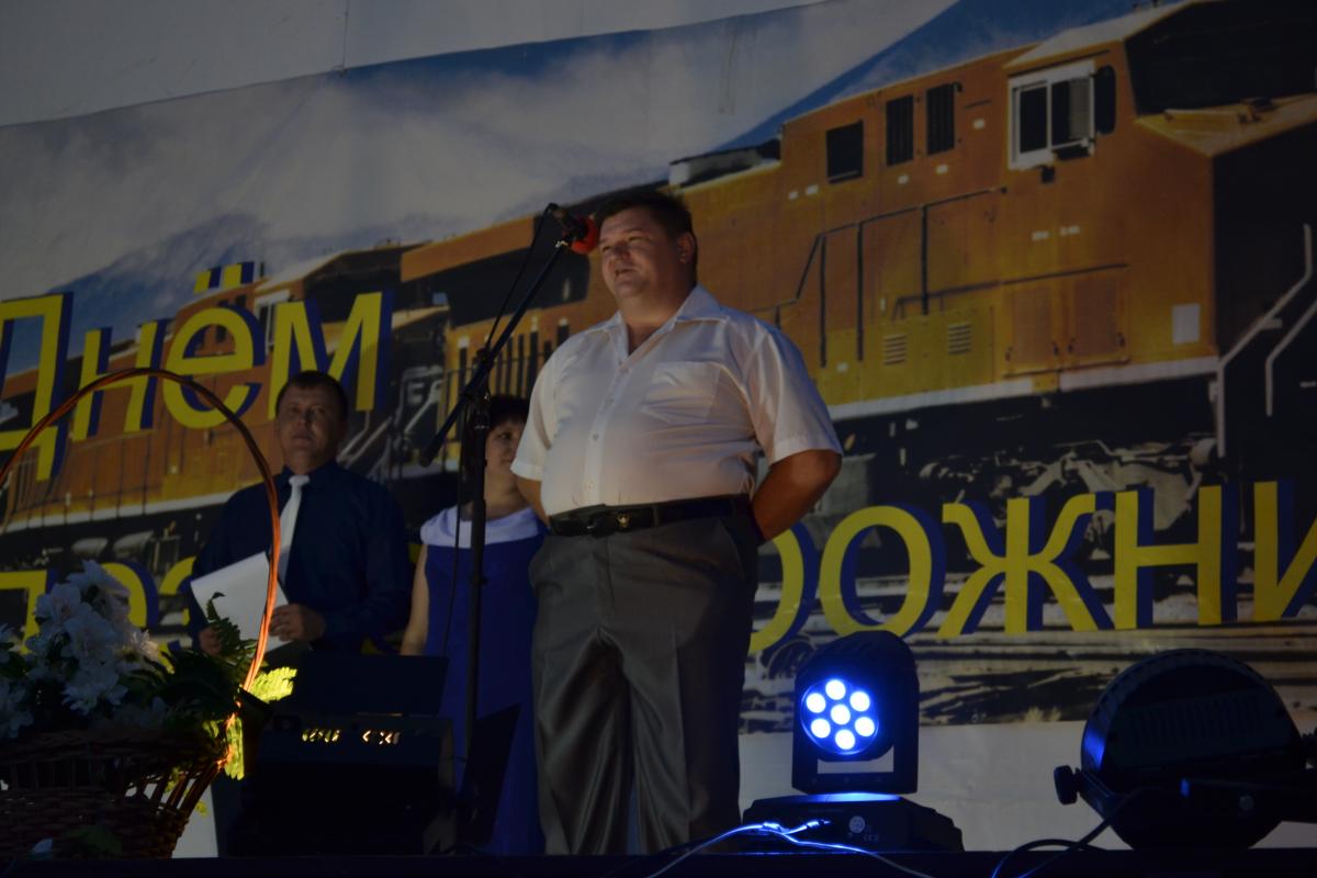 Студклуб Саратовского ГАУ поздравил жителей Ершовского района с днем железнодорожника. Фото 7