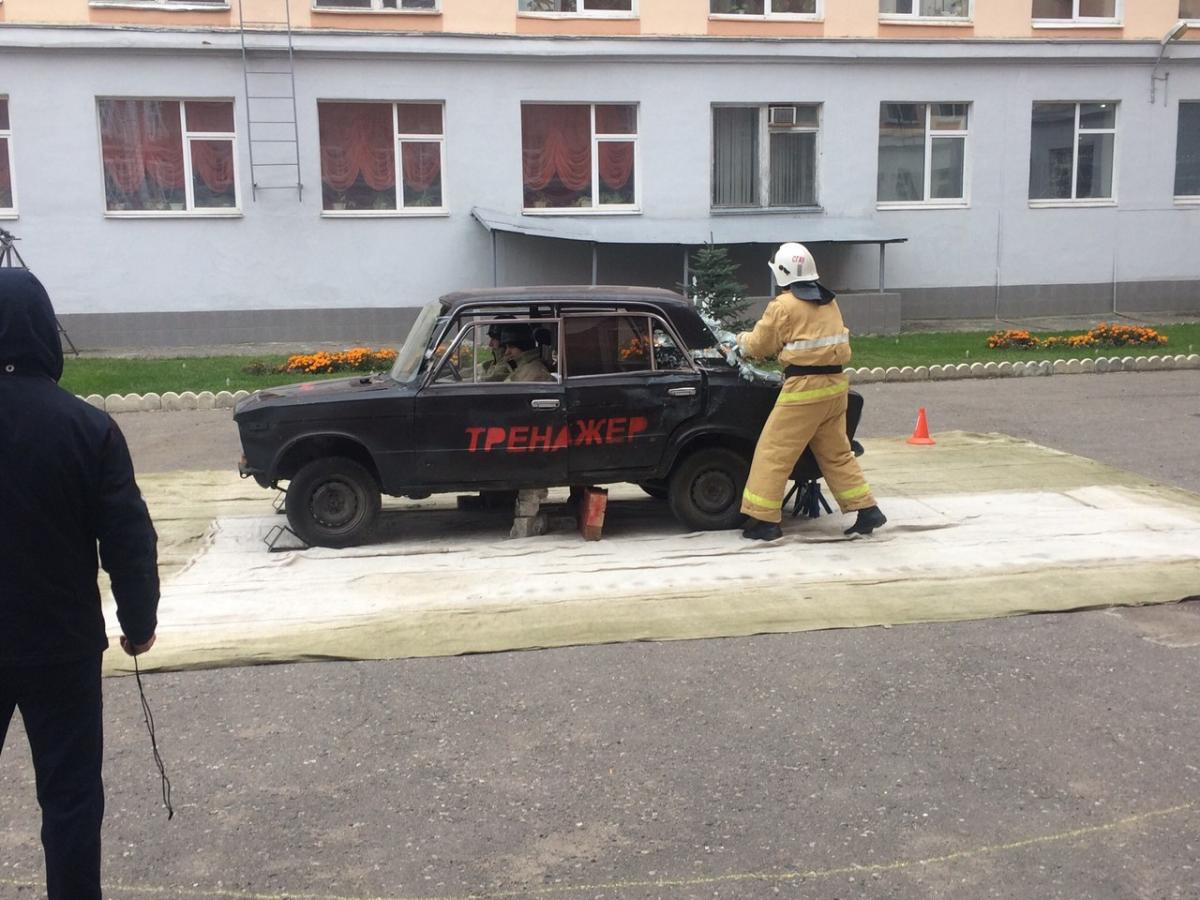 Лучшая команда ФГБОУ ВО Саратовский ГАУ им. Н.И.Вавилова по проведению аварийно-спасательных работ при ликвидации чрезвычайных ситуаций на автомобильном транспорте в 2016 году Фото 7 Лучшая команда ФГБОУ ВО Саратовский ГАУ им. Н.И.Вавилова по проведению аварийно-спасательных работ при ликвидации чрезвычайных ситуаций на автомобильном транспорте в 2016 году Фото 7