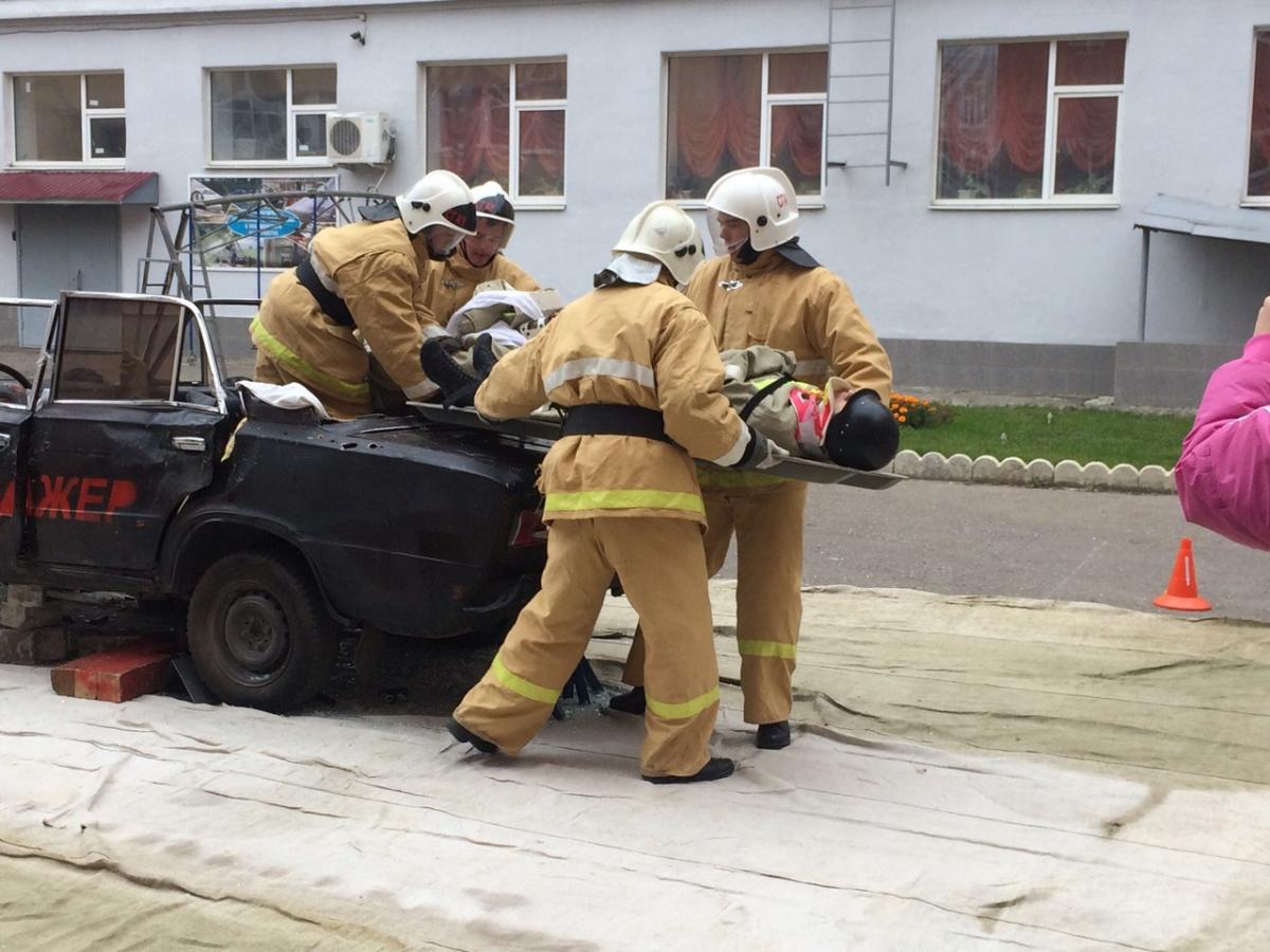 Лучшая команда ФГБОУ ВО Саратовский ГАУ им. Н.И.Вавилова по проведению аварийно-спасательных работ при ликвидации чрезвычайных ситуаций на автомобильном транспорте в 2016 году Фото 11