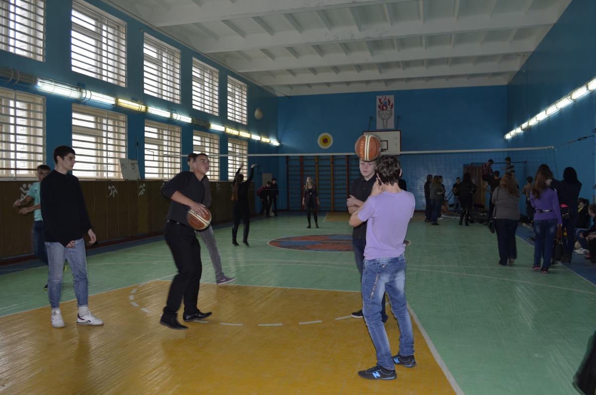 Продолжается реализация программы "Связь диалектических поколений" Шаг  2 - посещение школы №2 Новобурасского района Фото 12