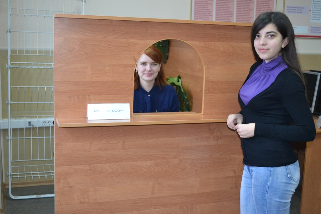 Организация учебных занятий для студентов Пугачевского филиала на базе университета. Фото 4
