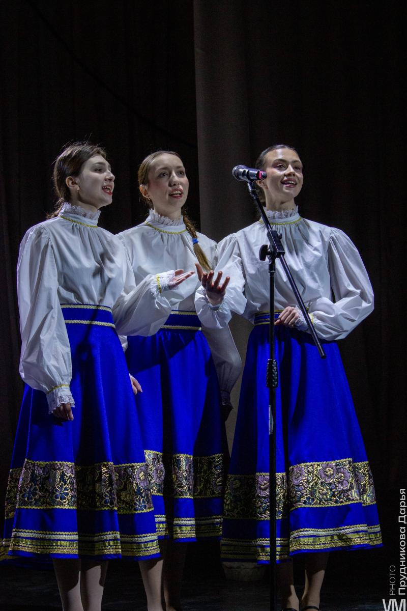 01.	Ансамбль народной песни «Колосок», руководитель Неборская Алена Николаевна. Фото 19