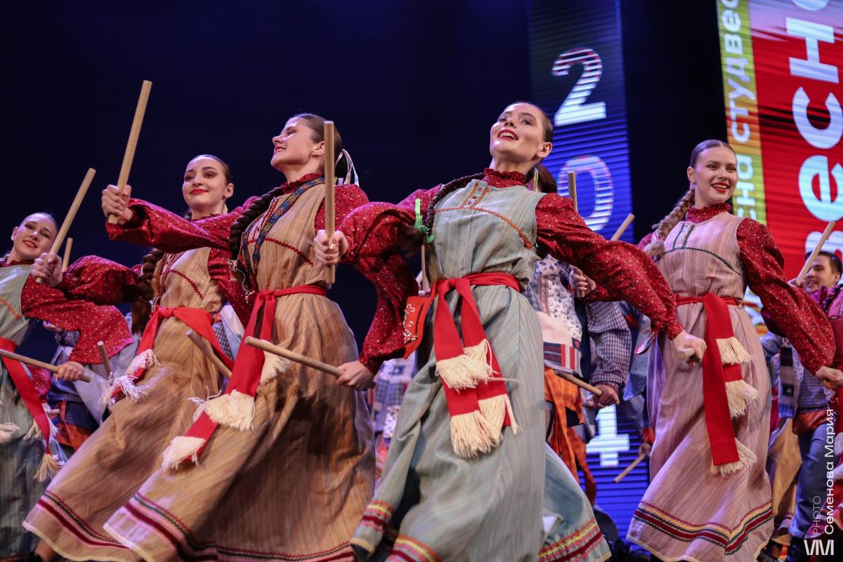 02. Ансамбль народного танца «Реванш», руководитель Анастасия Юрьевна Теклина. Фото 23 02. Ансамбль народного танца «Реванш», руководитель Анастасия Юрьевна Теклина. Фото 23