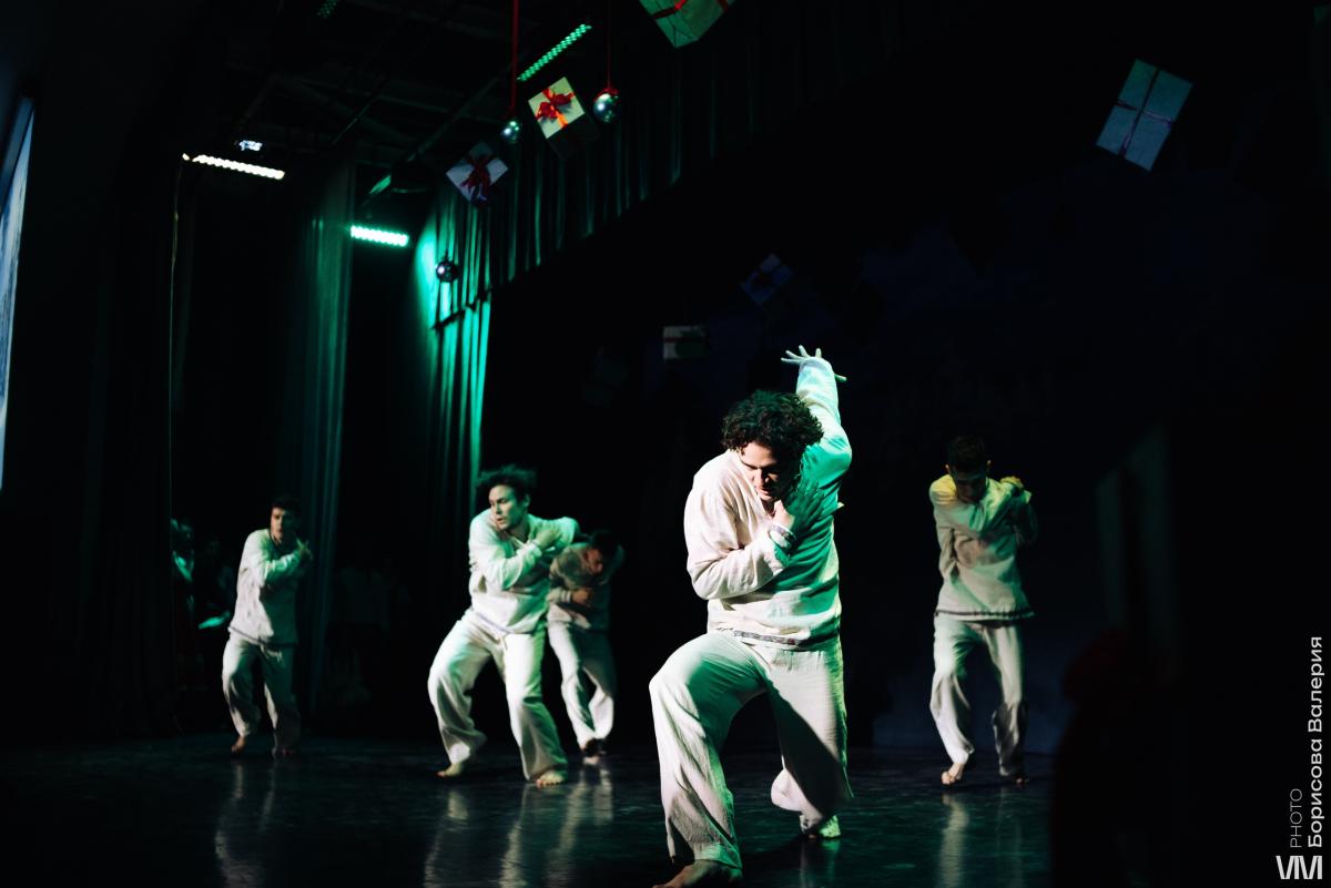 03. Ансамбль эстрадно-современного танца «Вариант», руководитель Игорь Олегович Юртанов. Фото 15 03. Ансамбль эстрадно-современного танца «Вариант», руководитель Игорь Олегович Юртанов. Фото 15