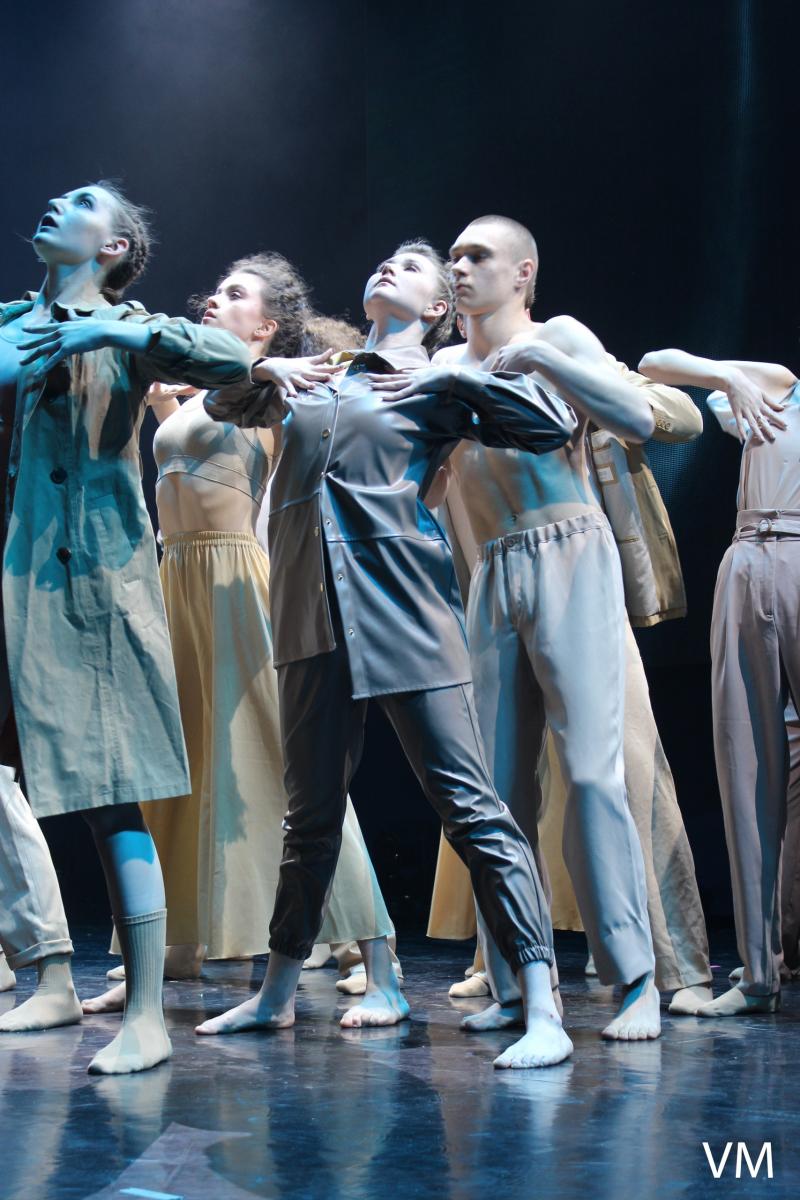 03. Ансамбль эстрадно-современного танца «Вариант», руководитель Игорь Олегович Юртанов. Фото 16 03. Ансамбль эстрадно-современного танца «Вариант», руководитель Игорь Олегович Юртанов. Фото 16