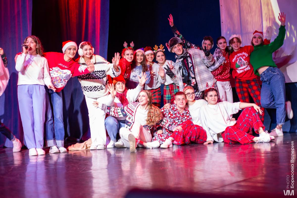 03. Ансамбль эстрадно-современного танца «Вариант», руководитель Игорь Олегович Юртанов. Фото 18 03. Ансамбль эстрадно-современного танца «Вариант», руководитель Игорь Олегович Юртанов. Фото 18