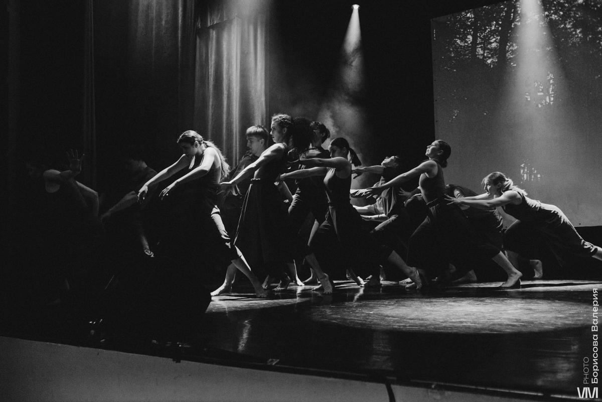 03. Ансамбль эстрадно-современного танца «Вариант», руководитель Игорь Олегович Юртанов. Фото 19 03. Ансамбль эстрадно-современного танца «Вариант», руководитель Игорь Олегович Юртанов. Фото 19