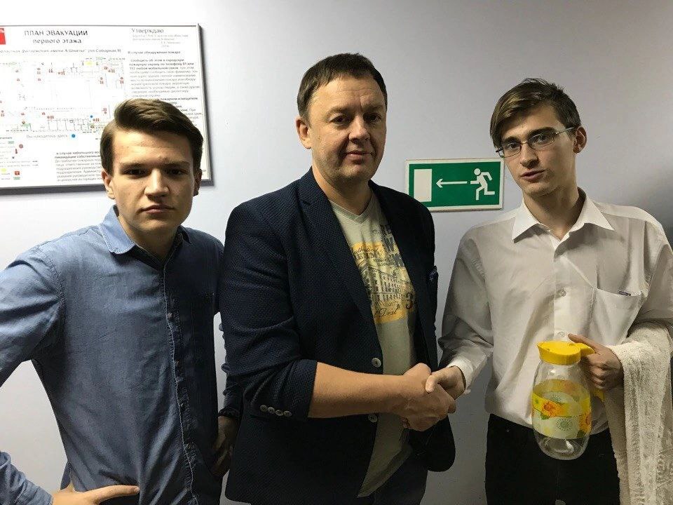 08. Клуб весёлых и находчивых, руководитель Владислав Павлович Ставский. Фото 5 08. Клуб весёлых и находчивых, руководитель Владислав Павлович Ставский. Фото 5