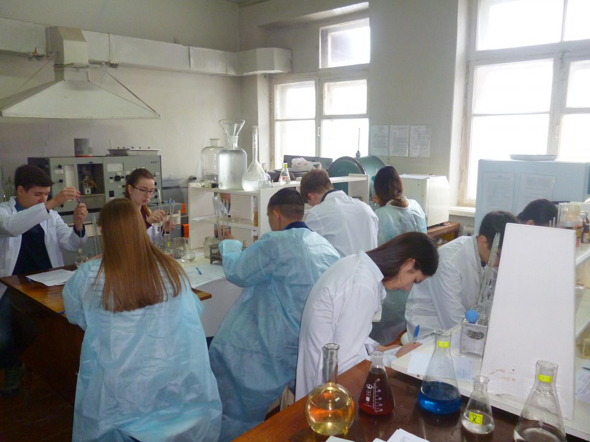 Преподаватели кафедры «Микробиология, биотехнология и химия»вошли в состав жюри Регионального этапа XXXIII Всероссийской олимпиады школьников по биологии Фото 6 Преподаватели кафедры «Микробиология, биотехнология и химия»вошли в состав жюри Регионального этапа XXXIII Всероссийской олимпиады школьников по биологии Фото 6