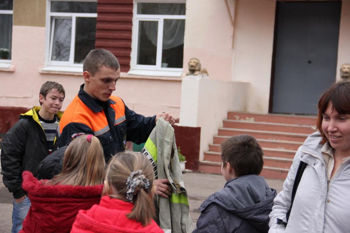 "Союз Добровольцев России" в Саратове- студенты СГАУ- устроили детям сюрприз Фото 11