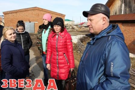 Экологическая акция «Преданное сердце» и экологический урок «Заповедные острова» в г. Хвалынске Фото 1 Экологическая акция «Преданное сердце» и экологический урок «Заповедные острова» в г. Хвалынске Фото 1
