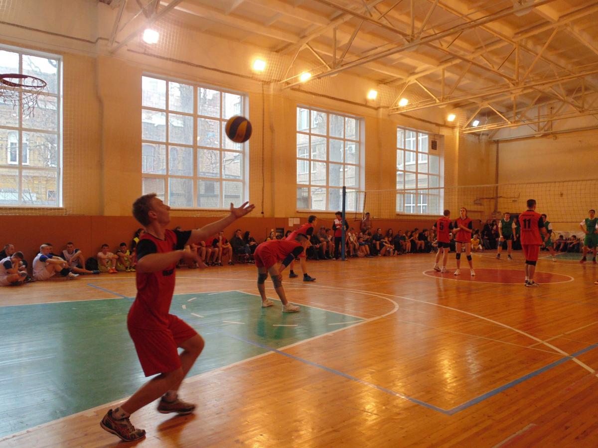Волейбольный турнир в рамках спартакиады общежитий Фото 1