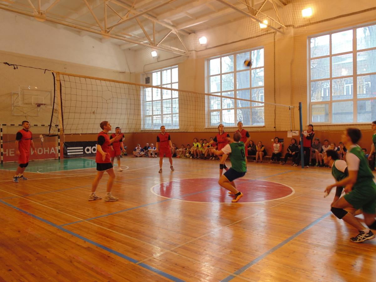 Волейбольный турнир в рамках спартакиады общежитий Фото 2