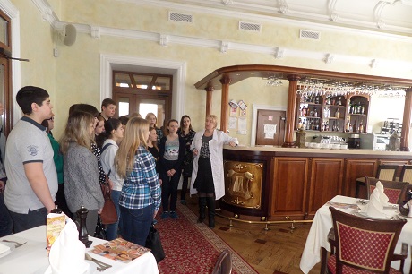 Проведение практического занятия по организации обслуживания в ресторане «Москва» Фото 2