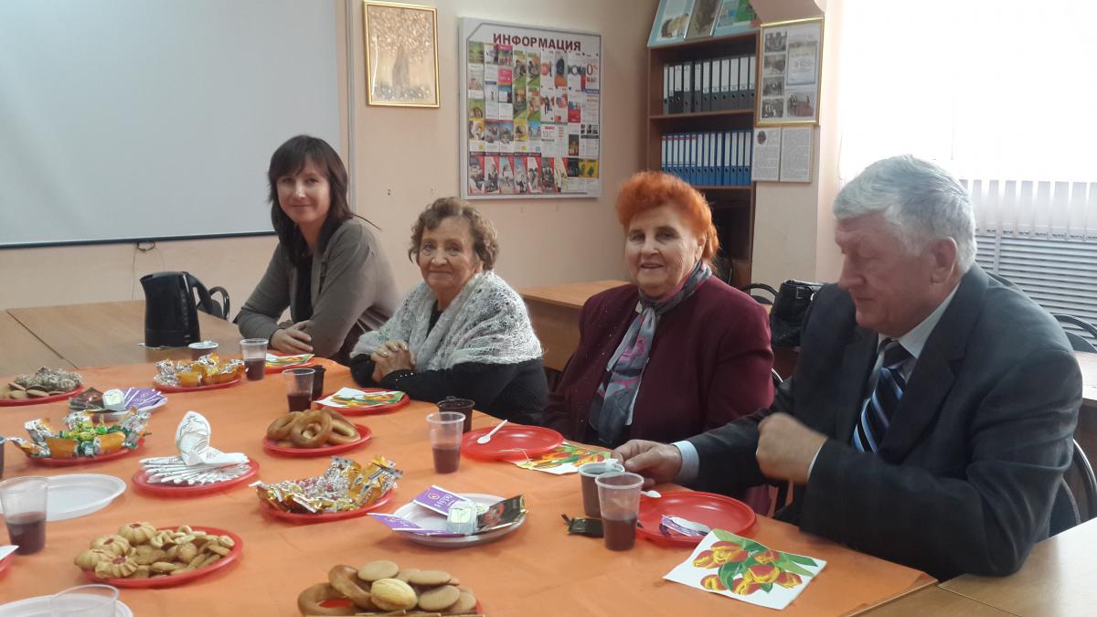 Кафедра бухгалтерского учета, анализа и аудита принимала почетных гостей в День пожилого человека Фото 5 Кафедра бухгалтерского учета, анализа и аудита принимала почетных гостей в День пожилого человека Фото 5