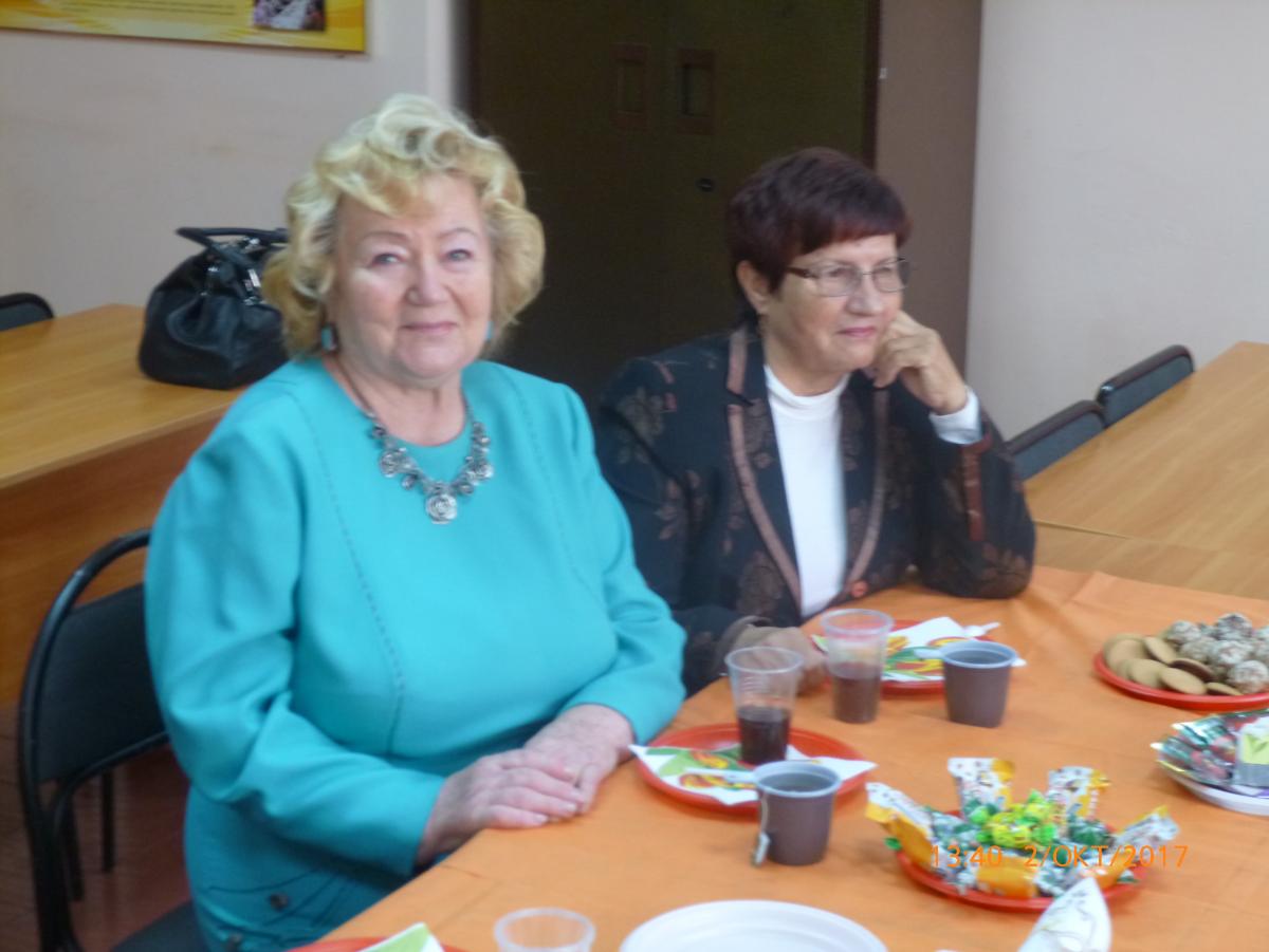 Кафедра бухгалтерского учета, анализа и аудита принимала почетных гостей в День пожилого человека Фото 8 Кафедра бухгалтерского учета, анализа и аудита принимала почетных гостей в День пожилого человека Фото 8