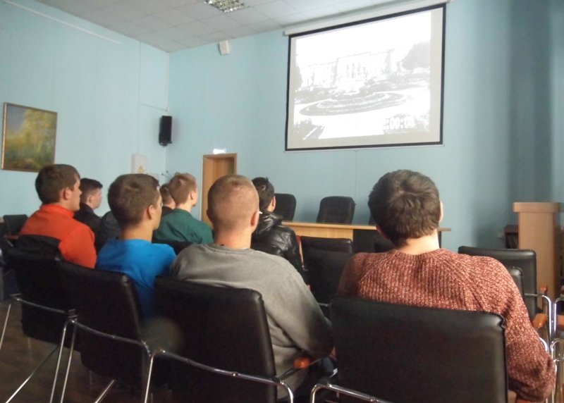 Экскурсия в музей истории университета Фото 5