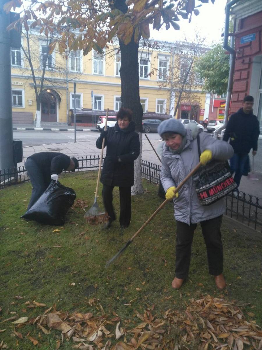 Участие в городском субботнике Фото 3