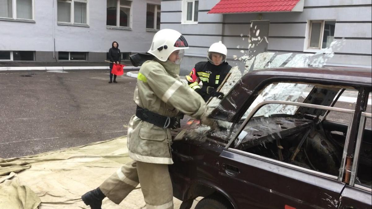 Лучшая команда ФГБОУ ВО Саратовский ГАУ им. Н.И.Вавилова по проведению аварийно-спасательных работ при ликвидации чрезвычайных ситуаций на автомобильном транспорте в 2017 году Фото 4