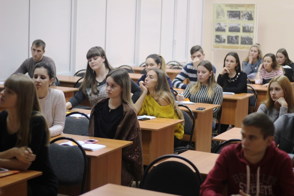 Встреча эксперта по аутсорсингу со студентами ФЭиМ Фото 2