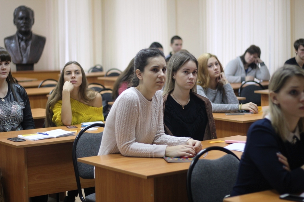 Встреча эксперта по аутсорсингу со студентами ФЭиМ Фото 4