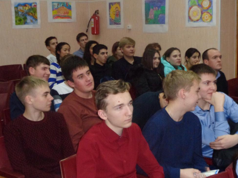 Профориентационная  встреча с выпускниками школ г.Калининска Фото 12