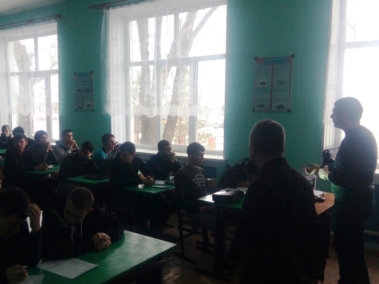 Профориентационная встреча преподавателей кафедры ИИ, ПиВ со школьниками Дергачевского района Фото 2 Профориентационная встреча преподавателей кафедры ИИ, ПиВ со школьниками Дергачевского района Фото 2