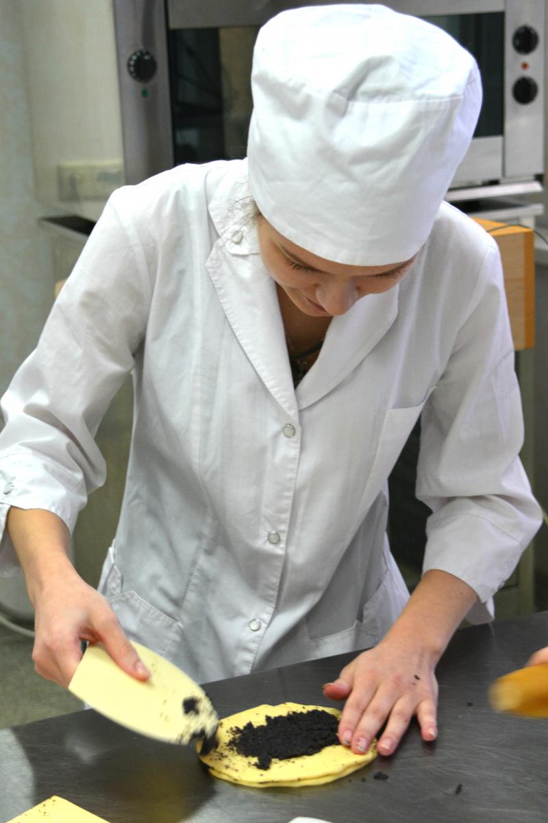 Открытое практическое занятие по теме: «Разделка теста для булочных и сдобных изделий» Фото 10