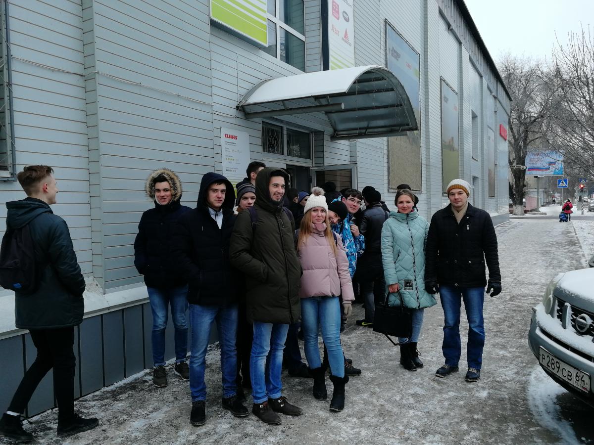 Посещение первокурсниками направления подготовки «Агроинженерия» компании ООО «МИРОВАЯ ТЕХНИКА» г. Саратов Фото 2 Посещение первокурсниками направления подготовки «Агроинженерия» компании ООО «МИРОВАЯ ТЕХНИКА» г. Саратов Фото 2