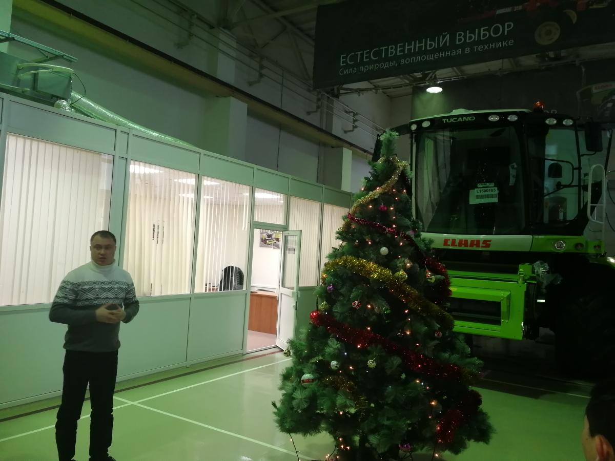 Посещение первокурсниками направления подготовки «Агроинженерия» компании ООО «МИРОВАЯ ТЕХНИКА» г. Саратов Фото 6 Посещение первокурсниками направления подготовки «Агроинженерия» компании ООО «МИРОВАЯ ТЕХНИКА» г. Саратов Фото 6