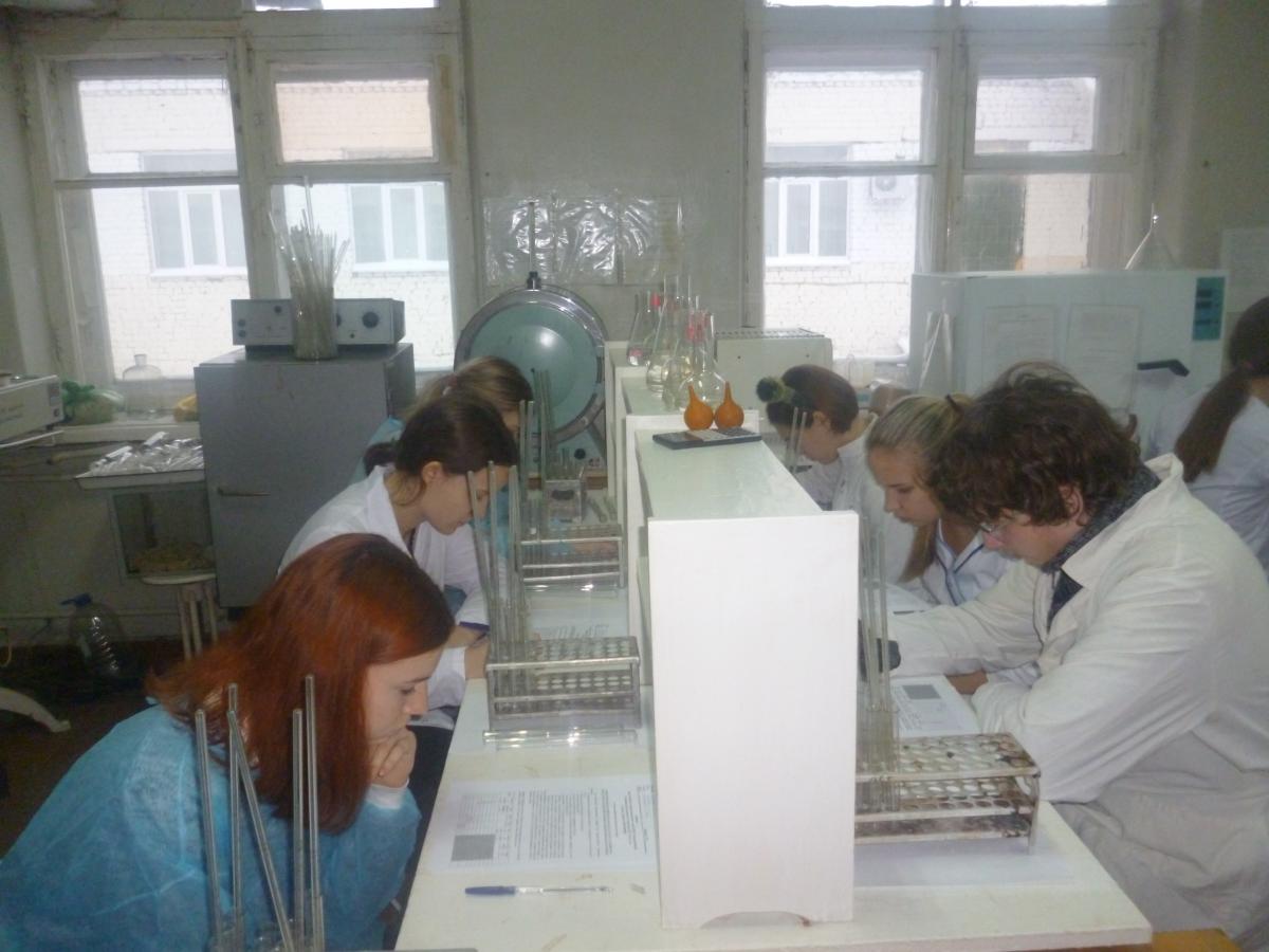 Преподаватели кафедры «Микробиология, биотехнология и химия» вошли в состав жюри Регионального этапа Всероссийской олимпиады школьников по биологии Фото 2 Преподаватели кафедры «Микробиология, биотехнология и химия» вошли в состав жюри Регионального этапа Всероссийской олимпиады школьников по биологии Фото 2