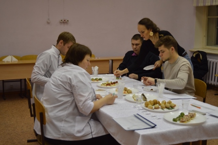 Региональный чемпионат «Молодые профессионалы»  (Worldskills Russia) Саратовской области Фото 3